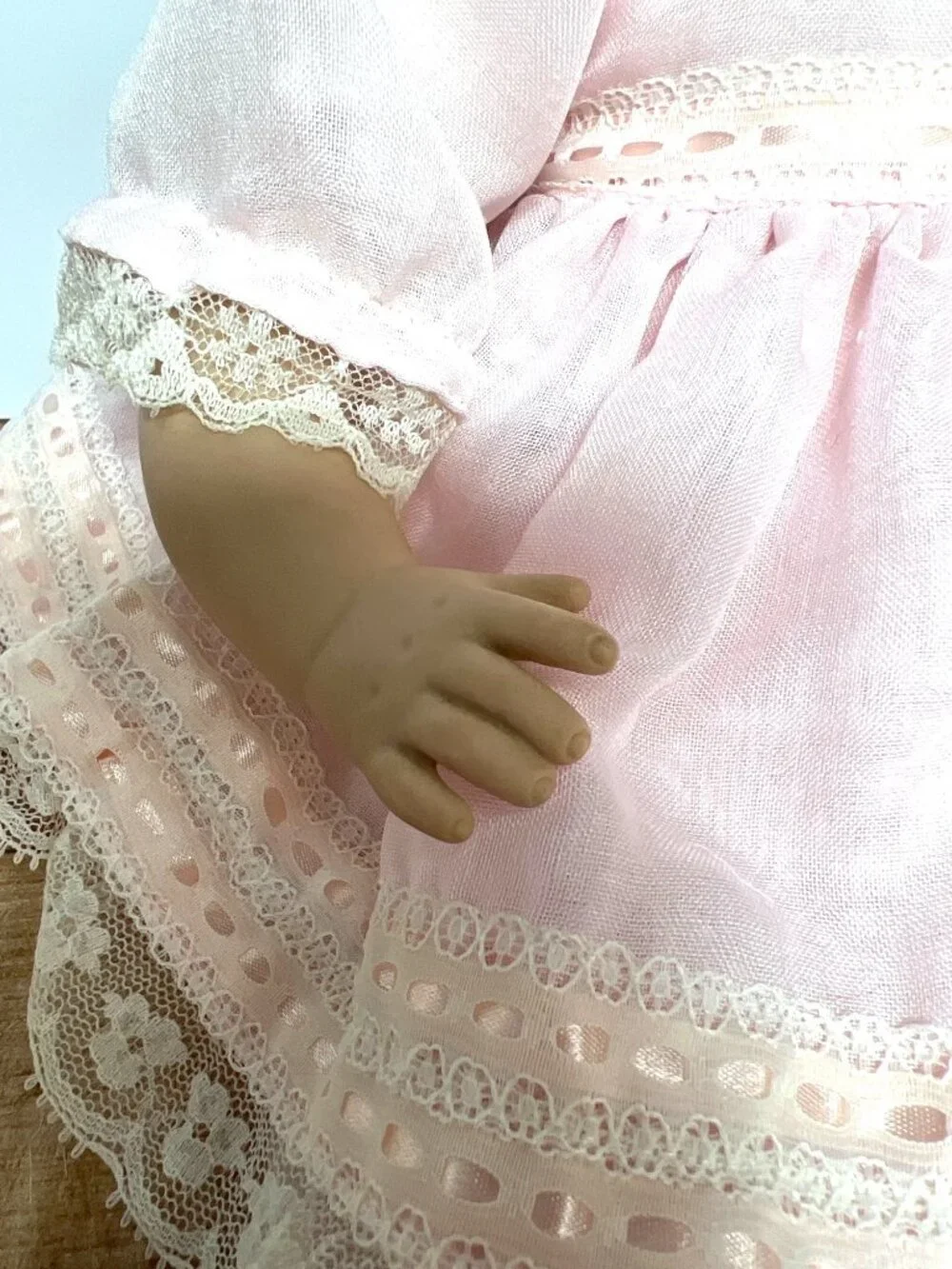Vintage Porcelain Crying Doll In Pink Lace Dress & Bloomers Curly Blonde Hair - Picture 5 of 6